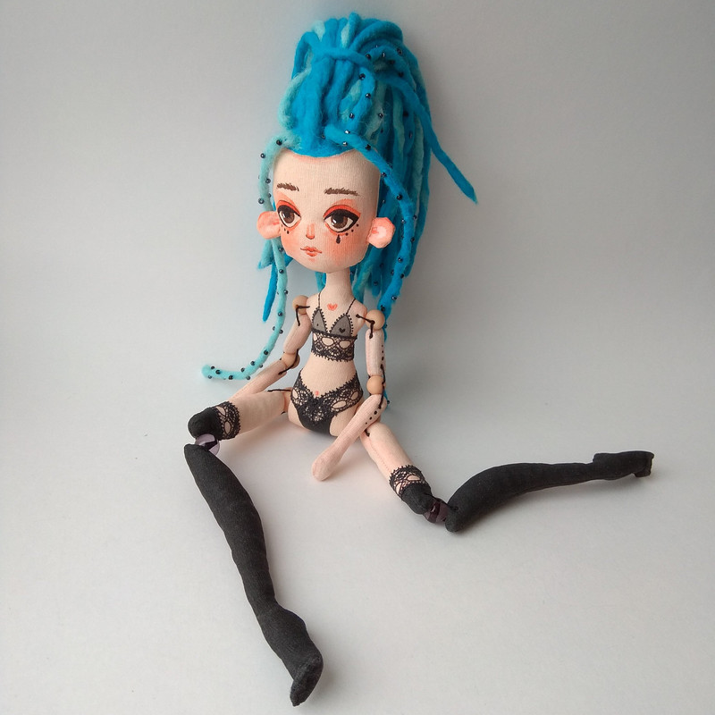 Doll-with-tattoos-and-dreadlocks