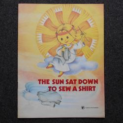 The sun sat down to sew a shirt. Lithuanian folk songs. Illustrated book Rare Vintage children Soviet Book USSR