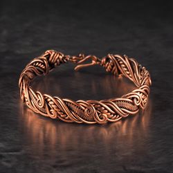 Unique wire wrapped copper bracelet for woman / Antique style artisan jewelry / 7th or 22nd Anniversary gift for her