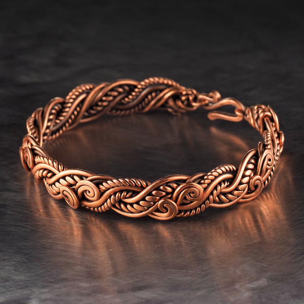 copper-bracelet-wire-wrapped--swirl-wirewrapart-wrapping-jewelry-antique-7-22-anniversary-gift-her-christmas-artisan (4).jpeg