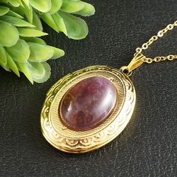 Amethyst Photo Locket Necklace Lilac Purple Lavender Violet Oval Golden Keepsake Locket Pendant Necklace Jewelry 8069