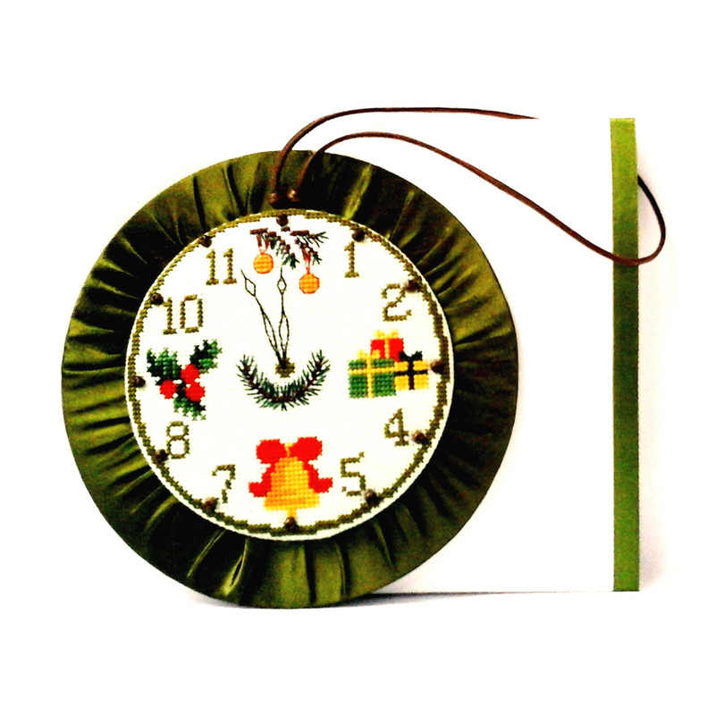 Clock Christmas Gift. Winter Fireplace Decor. Tree Decoration. Christmas Ornaments Handmade.jpg