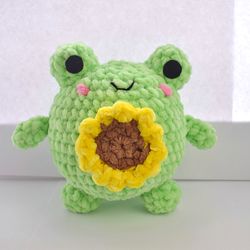 Crochet frog pattern Plush frog pattern Cute amigurumi frog pdf pattern