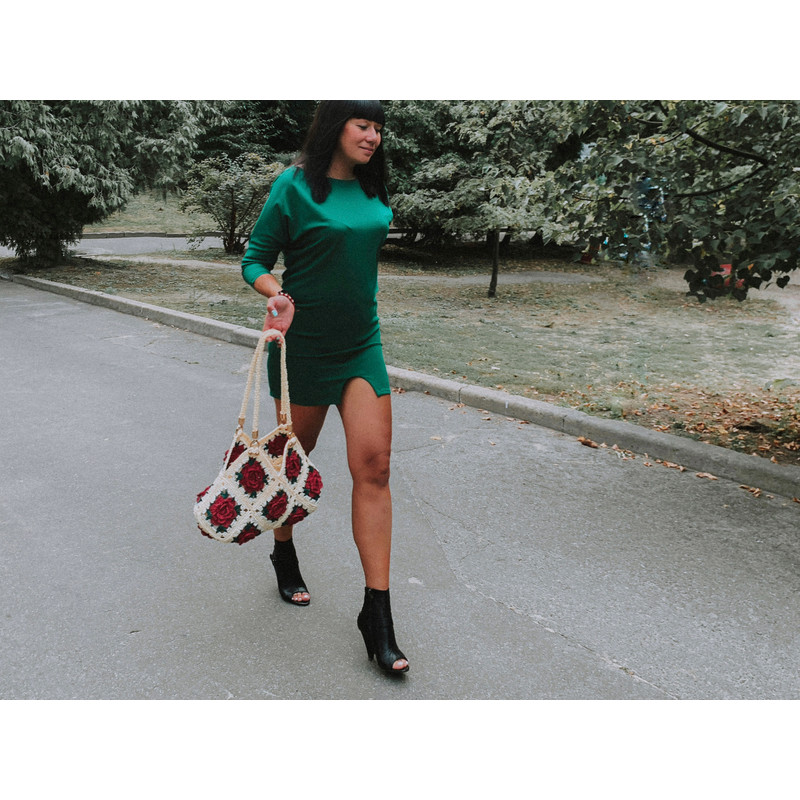 granny-square-crochet-pattern-raffia-bag-2