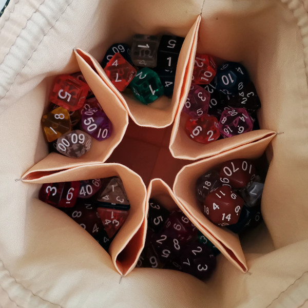 large dice bag with pockets.jpeg