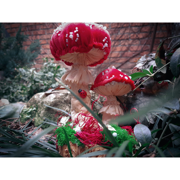 Mushroom- textile- art -toadstool2.jpg