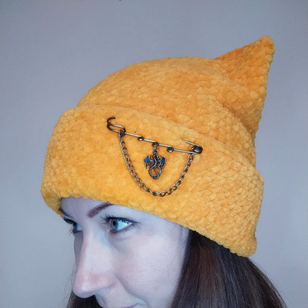 orange-eanie-hat
