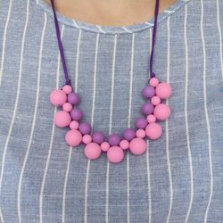 modern silicone necklace for women, pink statement necklace, woven necklace, fidget necklace, silicone fidget beads