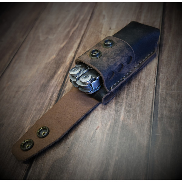 leatherman belt pouch1.JPG
