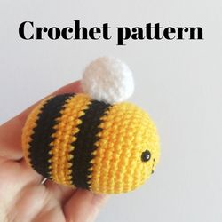 Crochet Bee pattern, crochet bee, crochet bee pattern, amigurumi bee pattern