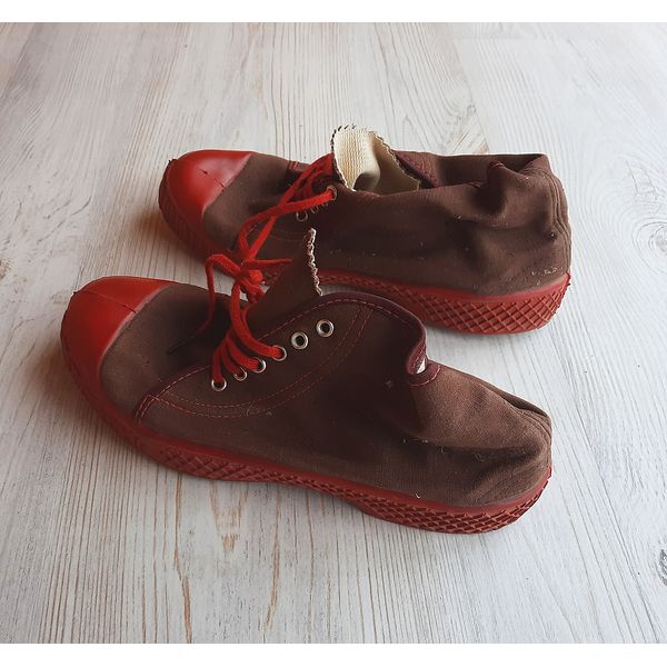brown_russian_teenager_sport_shoes_vintage6.jpg