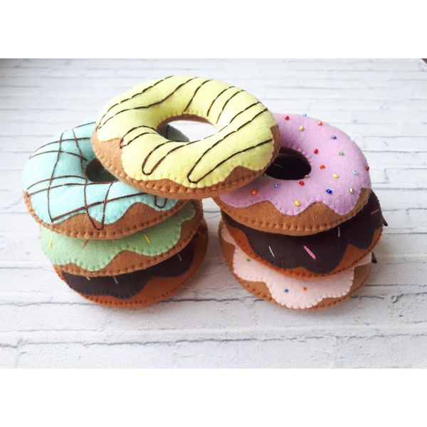 Donut-fake-food-12.jpg