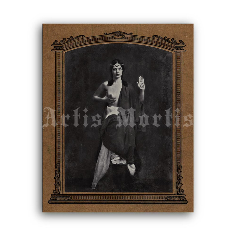 priestess_photo-print.jpg