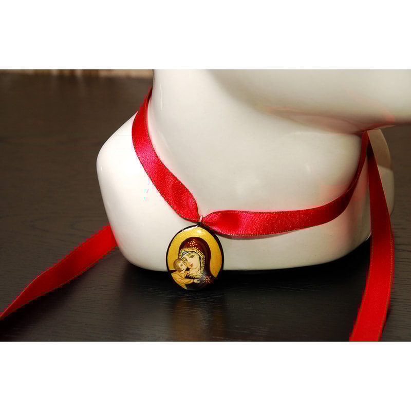 Small icon pendant hand-painted