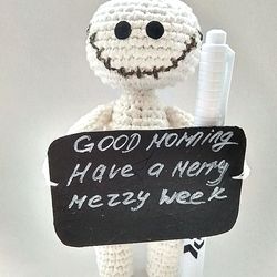 A Meaningful Gift for Your Loved Ones - Crochet Zombie with Note Board