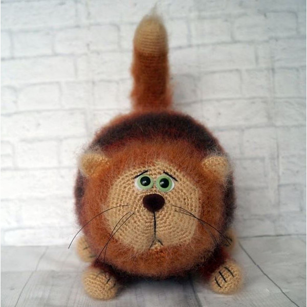 fat crochet cat