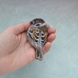Needle felted sparrow bird brooch for women Handmade sparrow jewelry for girl Wool bird replica pin