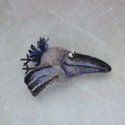 Funny crow bird brooch for women Handmade cute wool bird pin Needle felted jewelry for girl
