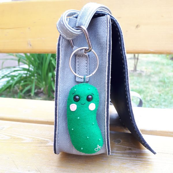 Pickle-keychain-2.jpg