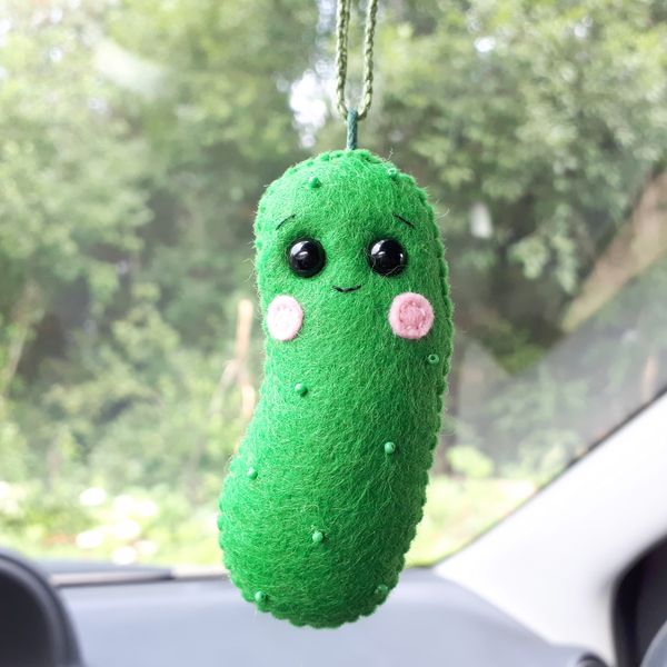 Pickle-ornament-9.jpg