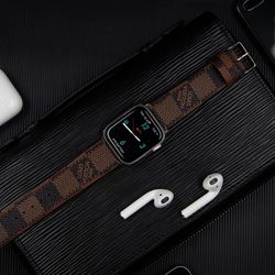 Custom Made Luxury L.V Brown Leather Apple Watch Band for Apple Watch Series 8/7/6/SE/5/4/3/2/1 Apple Watch Ultra