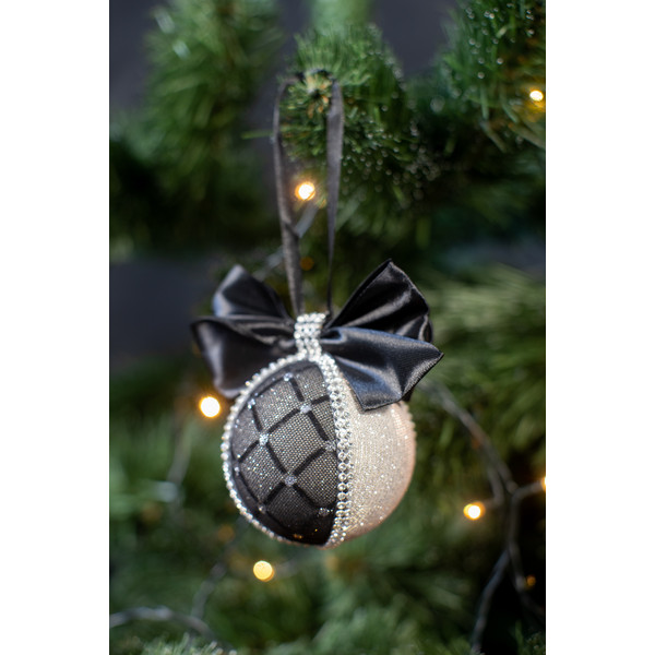 Christmas_rhinestones_ornaments_handmade_black_balls_gift_box_Xmas_decorations_Tree_decor_set_New_Year_tree_balls_christmas_gift_decor6.jpg