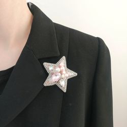 White and pink star beaded brooch for women