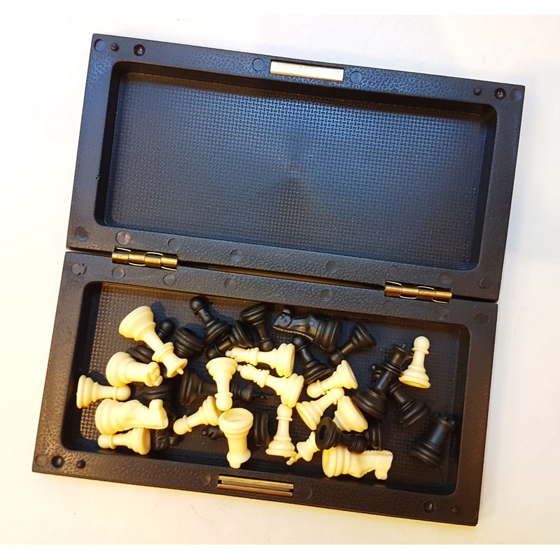 4 USSR Vintage Travel Pocket CHESS 1980s.jpg