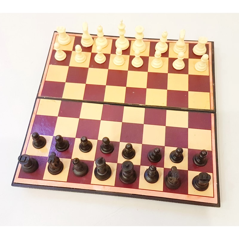 5 USSR Vintage Travel Pocket CHESS 1980s.jpg