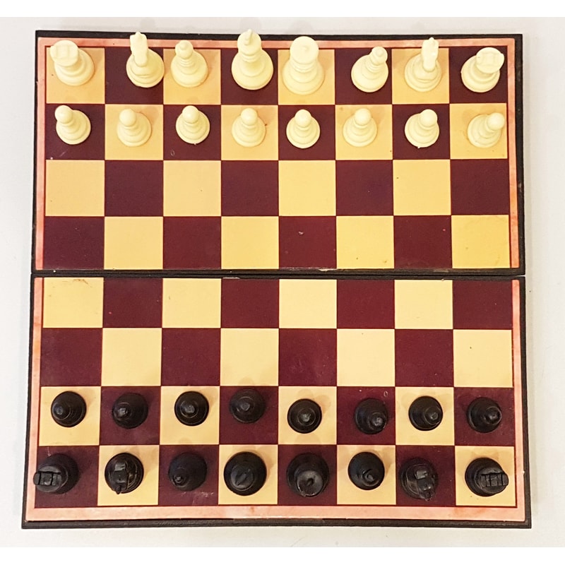 6 USSR Vintage Travel Pocket CHESS 1980s.jpg