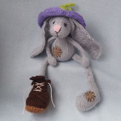 Knitted hare, hare in a hat, knitted rabbit, gray hare, rabbit toy, funny rabbit, grey rabbit