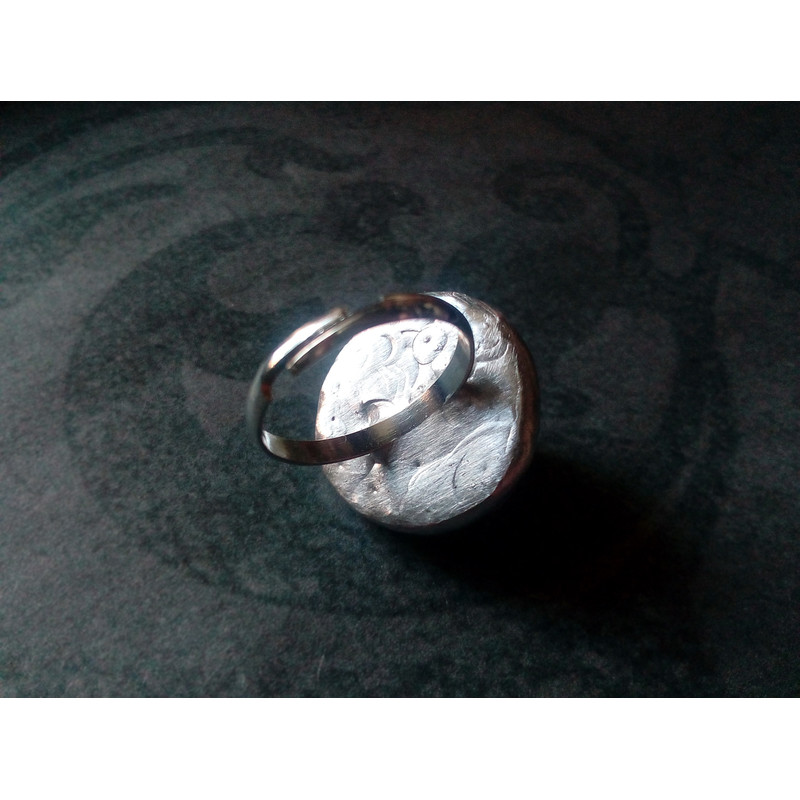 Pearl-moon-ring-face-ring-moon-Goddess-ring-Halloween-ring-witchy-moon-ring-Samhein-ring-white-ring (1).jpg