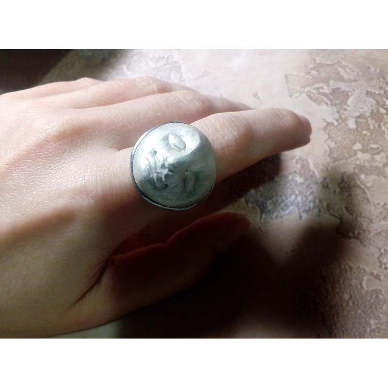 Pearl-moon-ring-face-ring-moon-Goddess-ring-Halloween-ring-witchy-moon-ring-Samhein-ring-white-ring (5).jpg