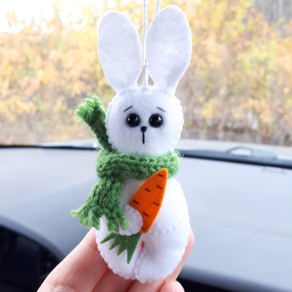 Felt-bunny-7.jpg
