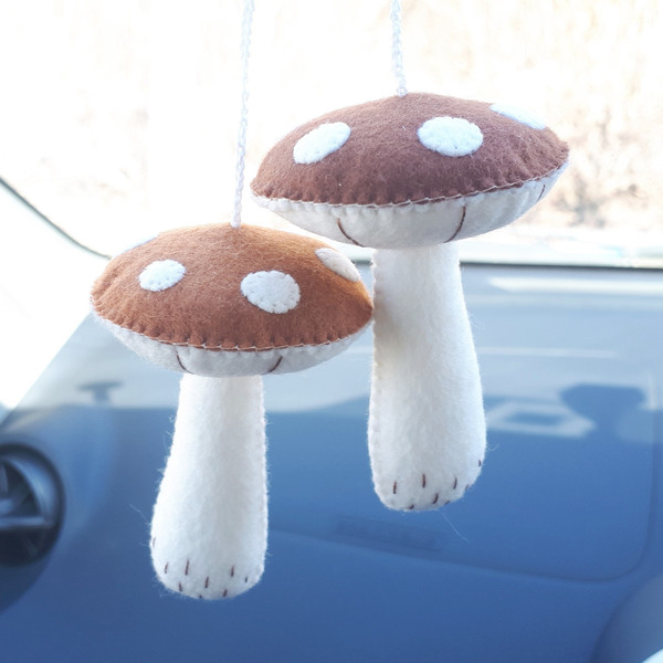 Mushroom-ornament-3[1].jpg