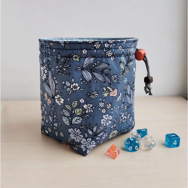 Handmade dice bag with pockets (5).jpeg