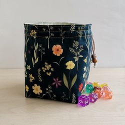 Large dice bag with pockets for 150-200 dice Wild flowers
