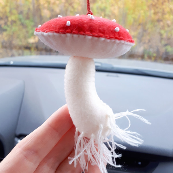Mushroom-ornament- 8.jpg