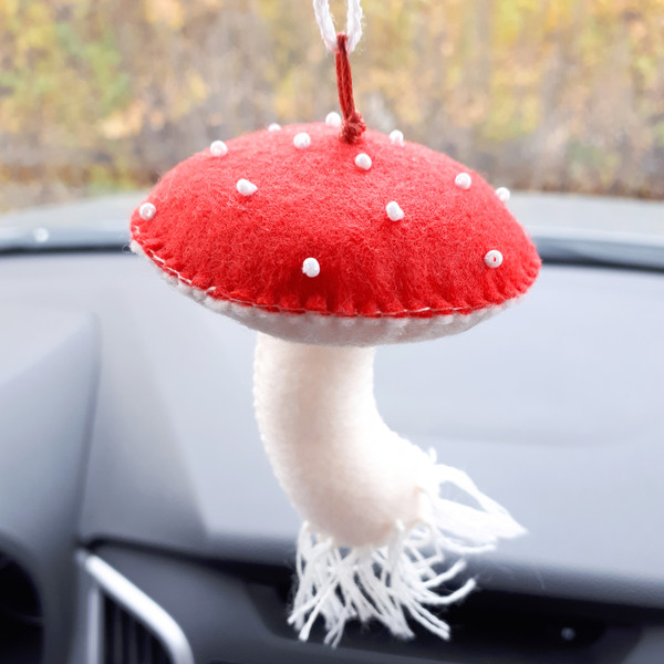 Mushroom-ornament-10.jpg