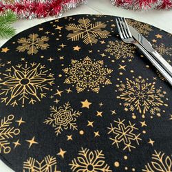Black christmas placemats set of 6, 4 or 2, washable round placemats, round table placemat, black placemats winter