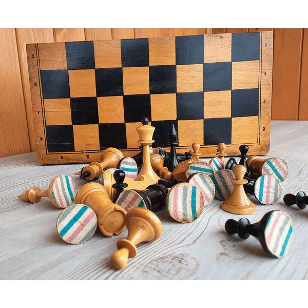 1969_chess1.jpg