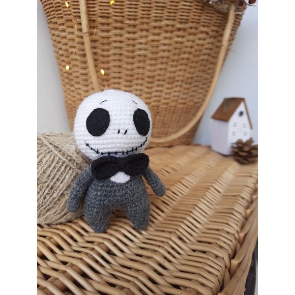 Amigurumi Skeleton doll crochet pattern.jpg