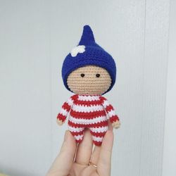 Amigurumi Gnome crochet pattern.  Independence Day doll crochet pattern