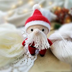 Amigurumi Santa Clause doll crochet pattern. Amigurumi Christmas doll crochet pattern