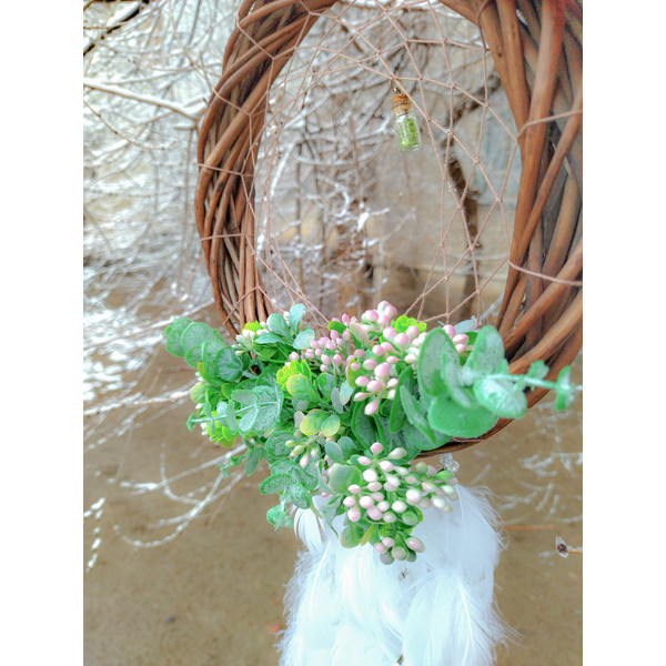 Dream-Catcher-from-a-willow-wreath