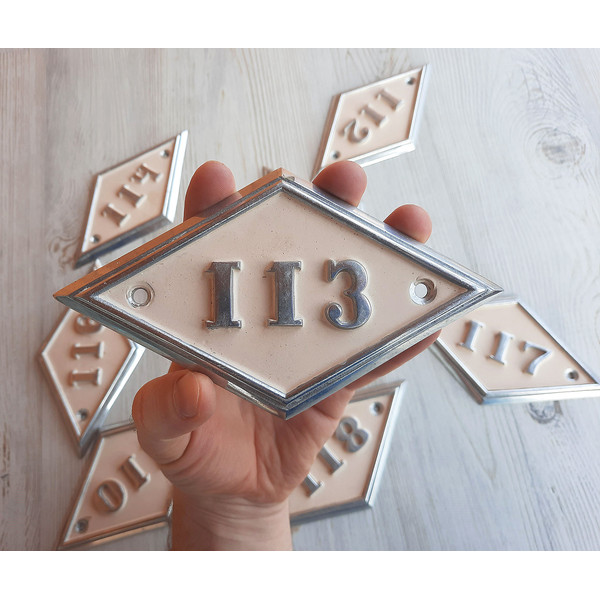 113 metal rhomb address number plaque