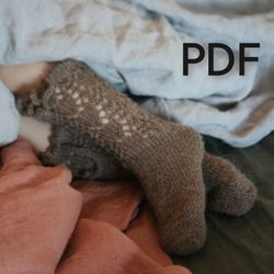 PDF Knitting pattern in English of how to knit baby socks