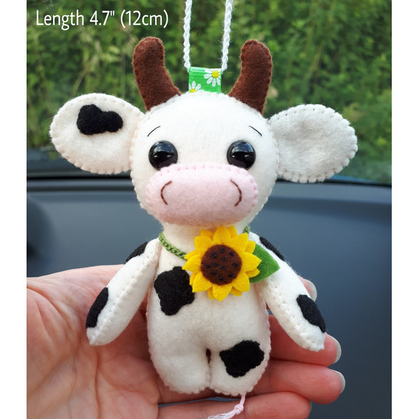 Cow-plushie-5.jpg