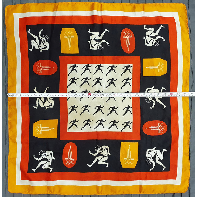 11 Vintage Souvenir SILK SHAWL HEADSCARF USSR Olympics Games Moscow 1980.jpg