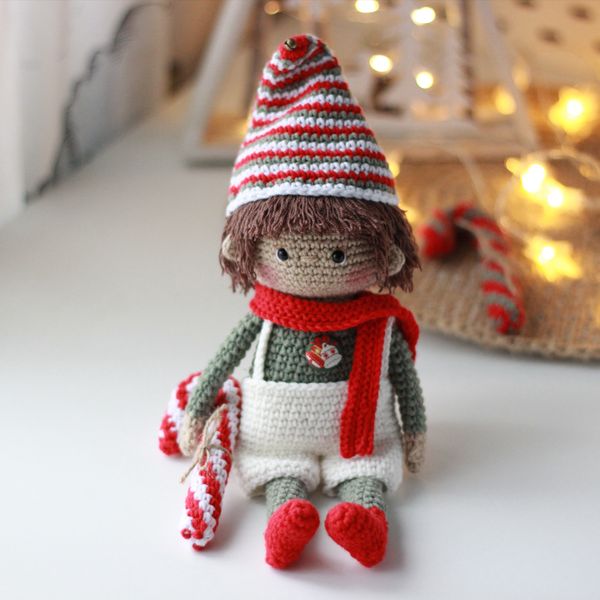 Christmas-amigurumi-pattern-doll.jpg